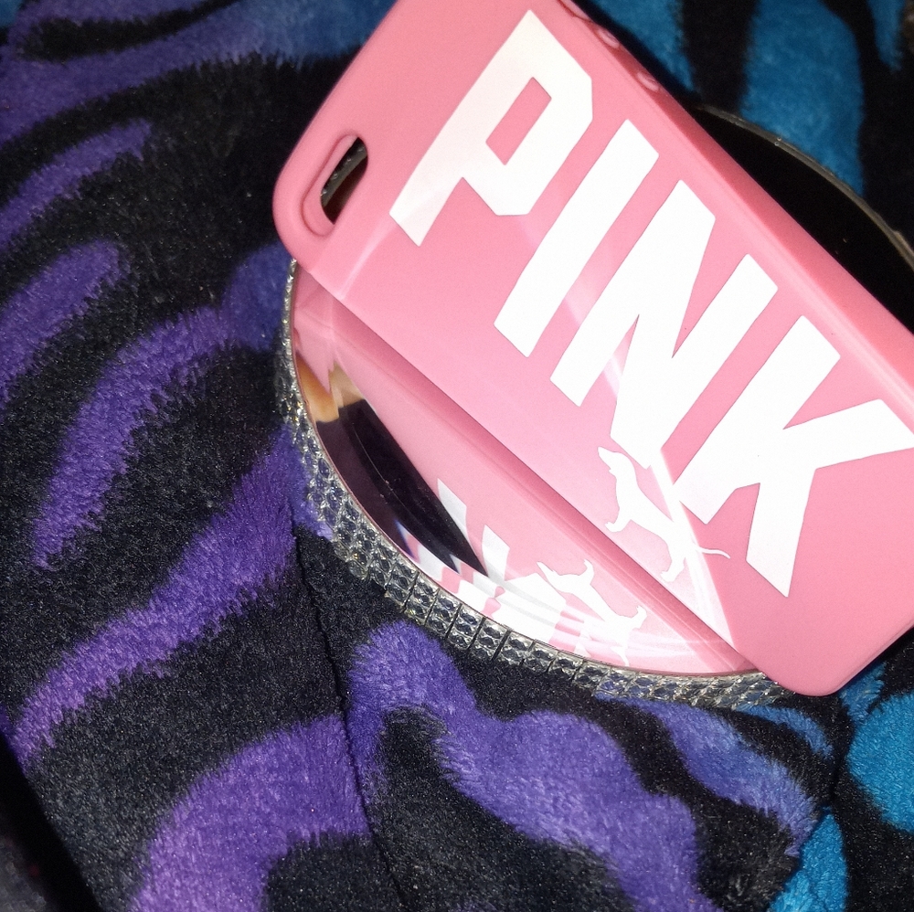 NWOT Silicone PINK Brand I Phone Phone Skin Pink and White - Picture 3 of 11